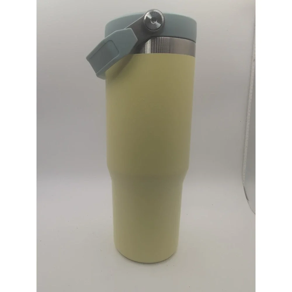 Stanley The Ice Flow 30-Ounce Flip Straw Tumbler in Pomelo Size 30 Oz - Picture 4 of 6